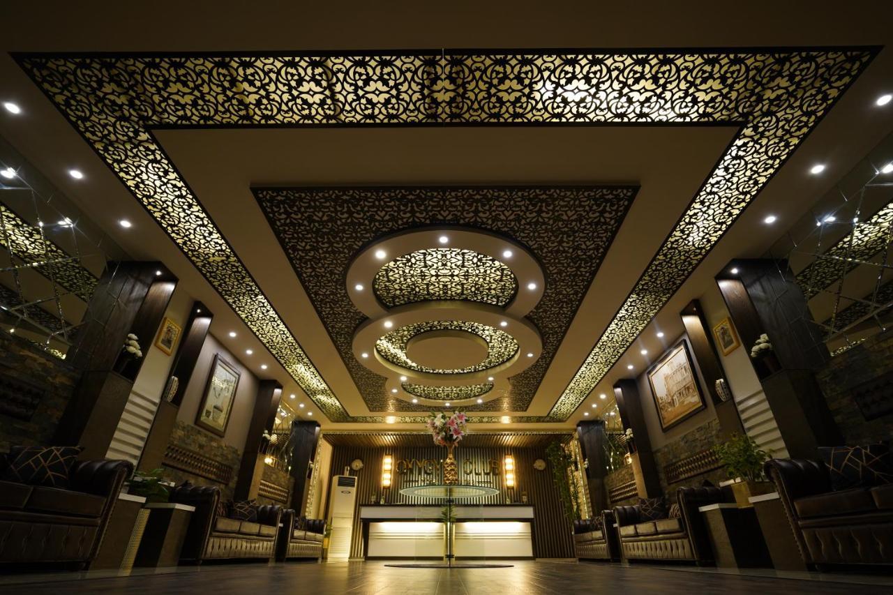 Oxygym Club Hotel & Suites Faisalabad Buitenkant foto