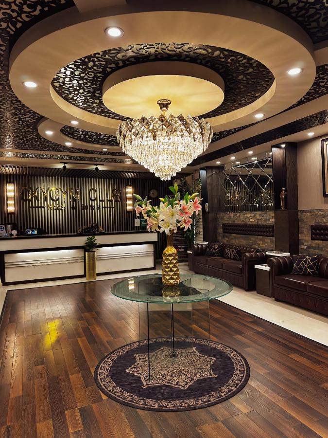 Oxygym Club Hotel & Suites Faisalabad Buitenkant foto